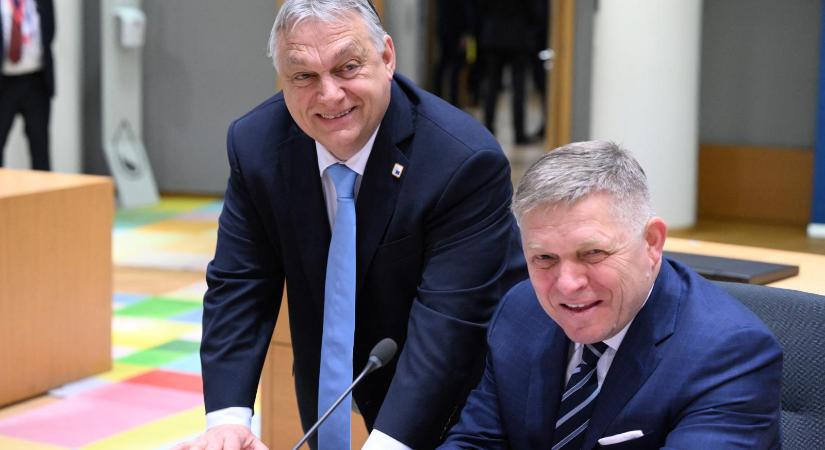 Megint orosz oligarchákat akar levetetni az uniós szankciós listáról Orbán és Fico