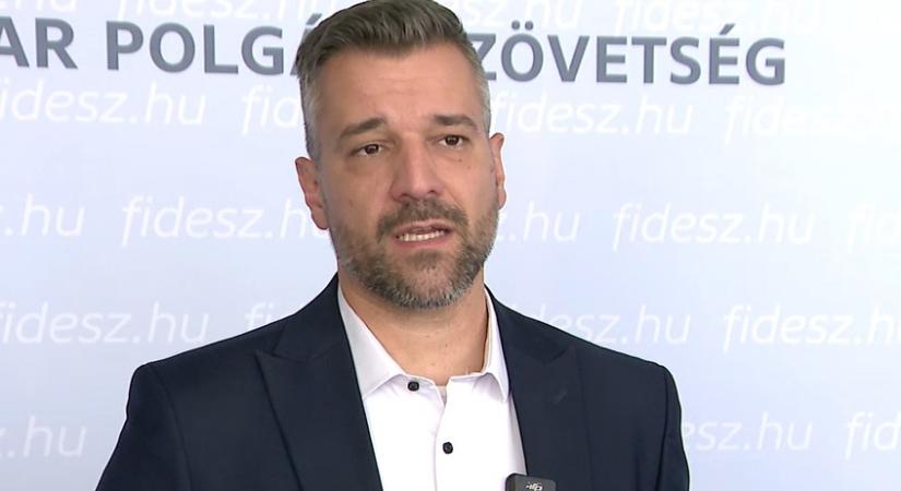 László András: Brüsszel és az Európai Bizottság elnöke ismét kettős mércét alkalmaznak  videó