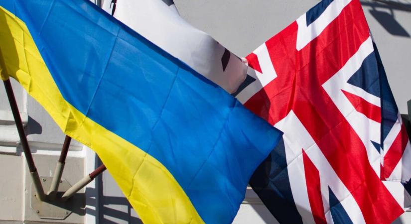 Nagy-Britannia több mint 1 milliárd fontnyi befagyasztott orosz eszközt fordított fegyverekre Ukrajna számára