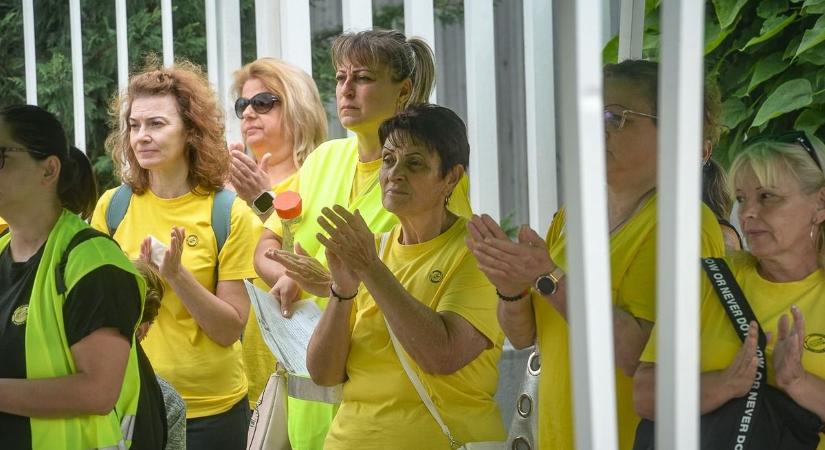 Fizetett is meg nem is a tulajdonos - folytatódik a kirúgott mátraalji dolgozók harca
