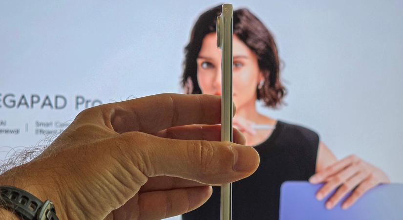 IFA 2025: Ott üti az S25 Edge-et a Tecno Slim, ahol fáj neki