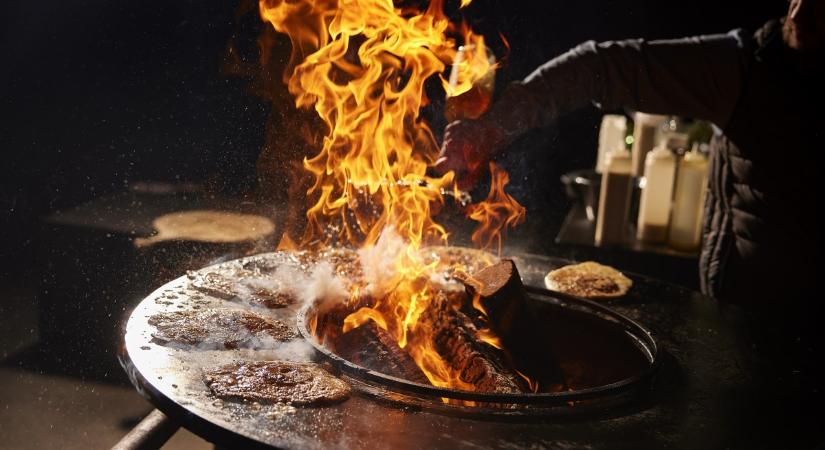 Rendhagyó grill stílusos teraszokra