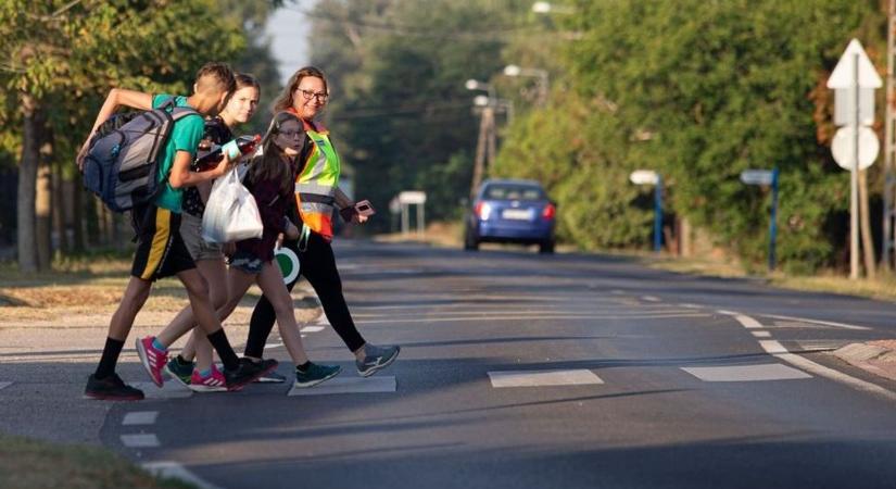 Így kerülhetők el a balesetek az iskolák környékén a szakember szerint