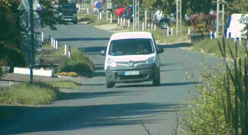 Rekordgyanús: egy órán belül négyszer is bemérte ugyanazt a gyorshajtót ugyanaz a trafibox ( videó)