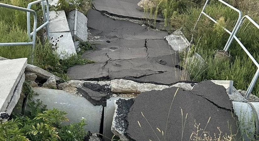 Elmosta az eső a verpeléti kerékpárutat – senki nem felelős, mégis 17 millióból javítják