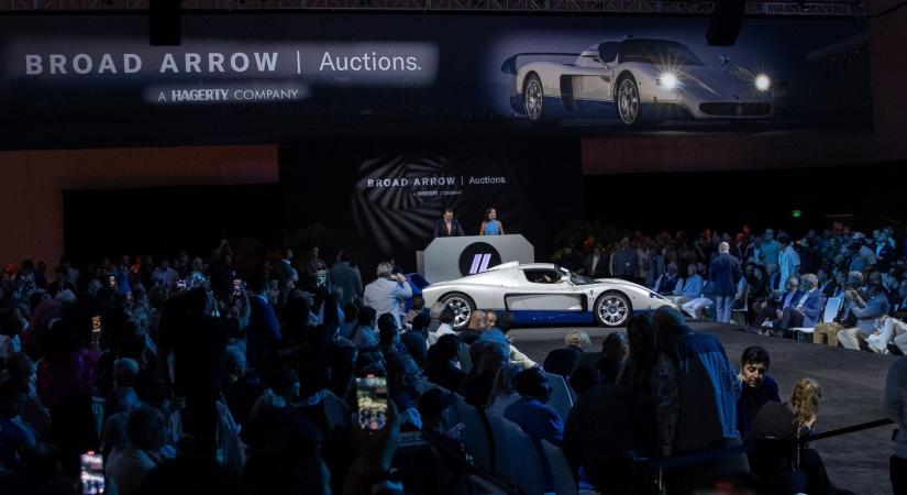 Ikonikus Maserati a csúcson: rekordáron, közel 1,8 milliárd forintért kelt el az MC12 Stradale