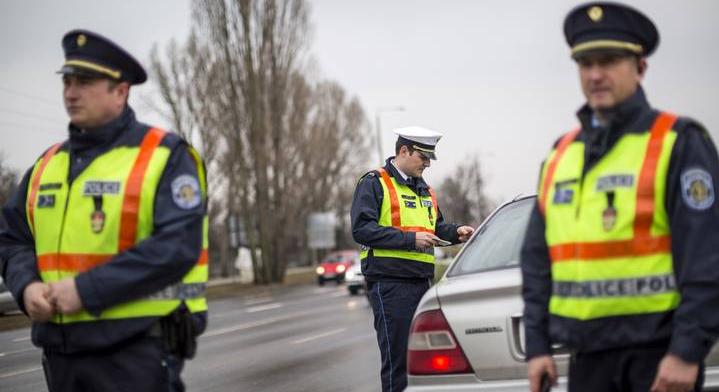 Bekeményít a rendőrség: könnyebben megbüntethetnek, ha ezt elmulasztod