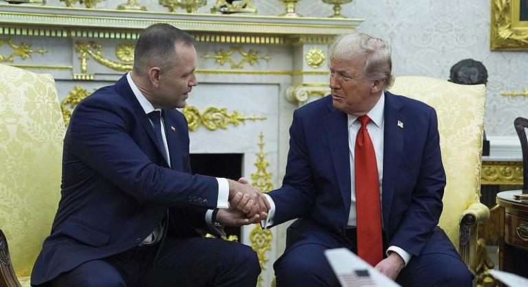 Trump: ”Lengyelországban örökké ott maradunk!”