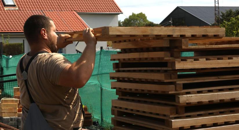 Kávézacc, tojáshéj, komposztláda – hulladékból élet a Balatonnál