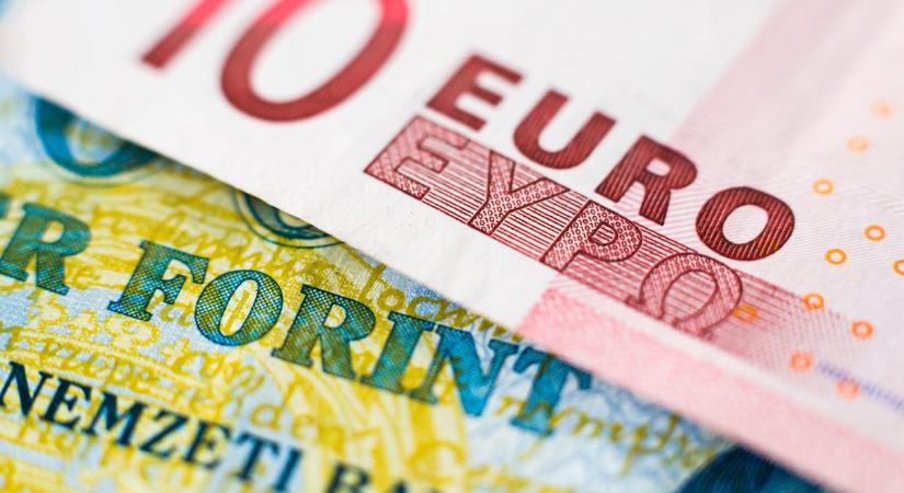 Éves csúcsa felé robog a forint, bombaerős a devizánk
