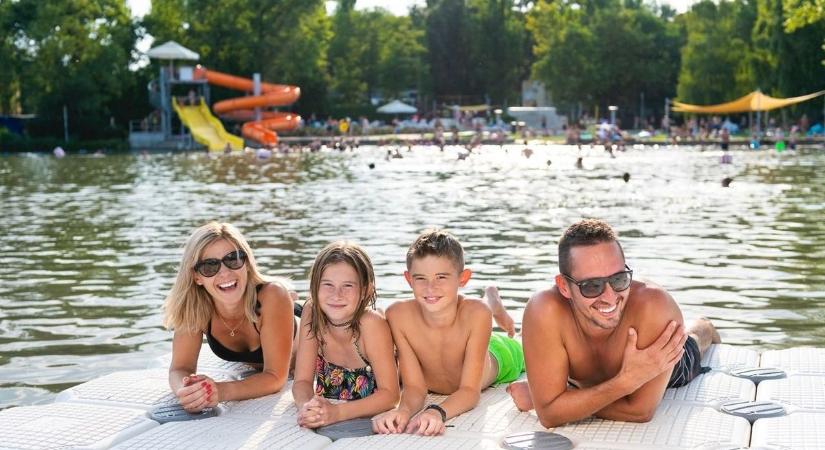 Irány a strand! Még ki tudja használni az utolsó nyárias napokat, különben egy évet kell várni a fürdőzésre!