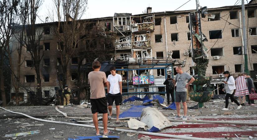 Ismét ártatlan emberek haltak meg az éjszakai orosz dróntámadások után Ukrajnában