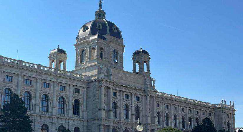 Múzeumlátogatásokon járt a győri művészeti és baráti kör