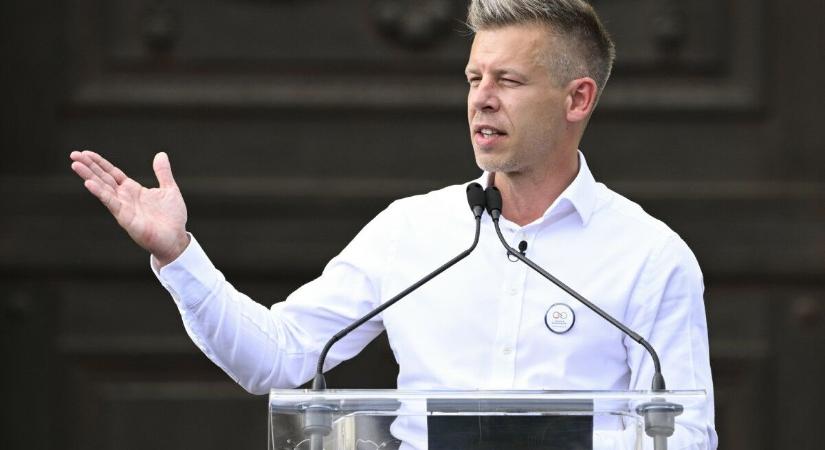 Magyar Péter: Vasárnap kiderül, hogy mennyire fél a török császár a kiskakastól