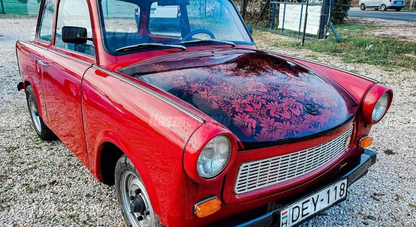 Ha szereted a romantikát, ez az eladó hazai Trabant szíven lő