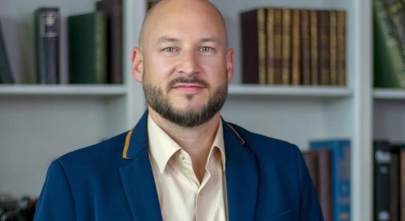 Jó napot, mi újság? – Kardos Richárd