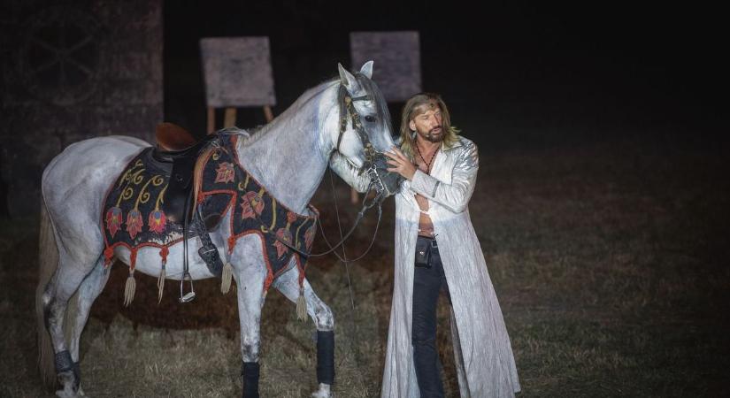 Rockopera a lovardában, retro véradás, vadásznap – Ígéretesnek tűnik az ősz első hétvégéje Hevesben