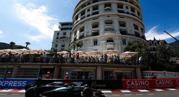 Hivatalos: Monacóban további négy évig lesz F1