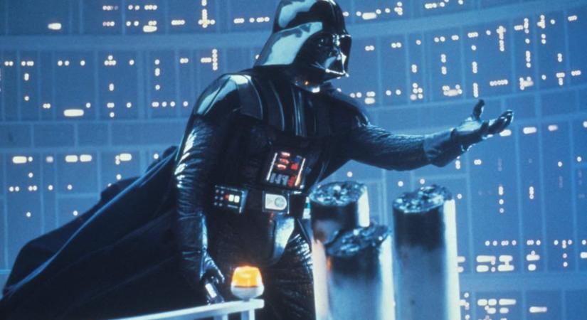 Elkelt Darth Vader fénykardja, soha ennyit nem fizettek még Star Wars-relikviáért