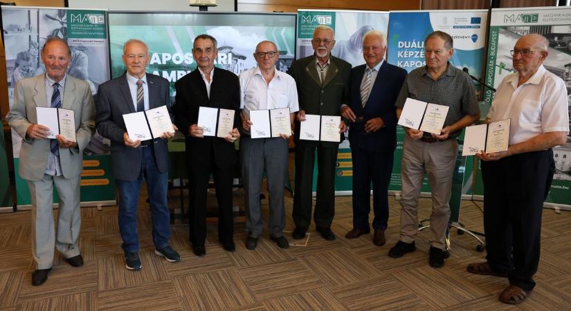 Legendás évek: 60 éve diplomáztak Kaposváron, nyolc hallgatót köszöntöttek az egyetemen