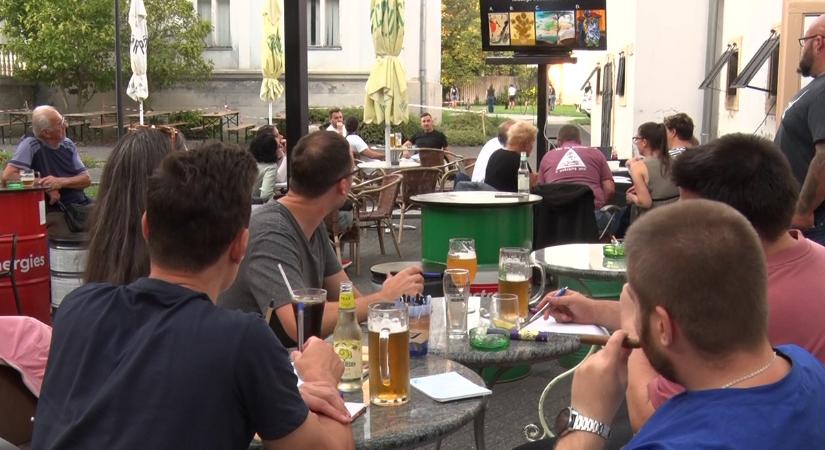 Szellemi vetélkedő újratöltve