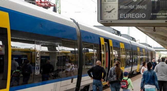 Egyre több támadás éri a MÁV-csoport munkatársait