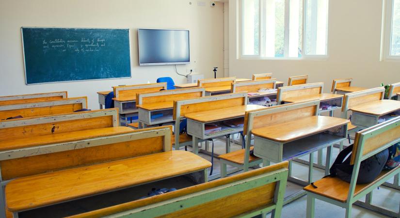 Iskolai hiányzás: ennyi napot igazolhat a szülő ebben a tanévben