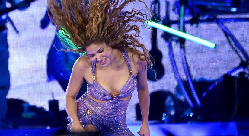 Shakira bikiniben mutogatta magát és volt szerelmének énekelt – Fotók
