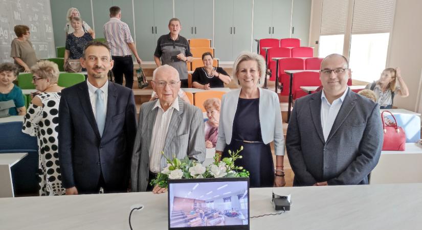 Nagyillés Mihályról nevezték el az Eötvös megújult kémiatermét