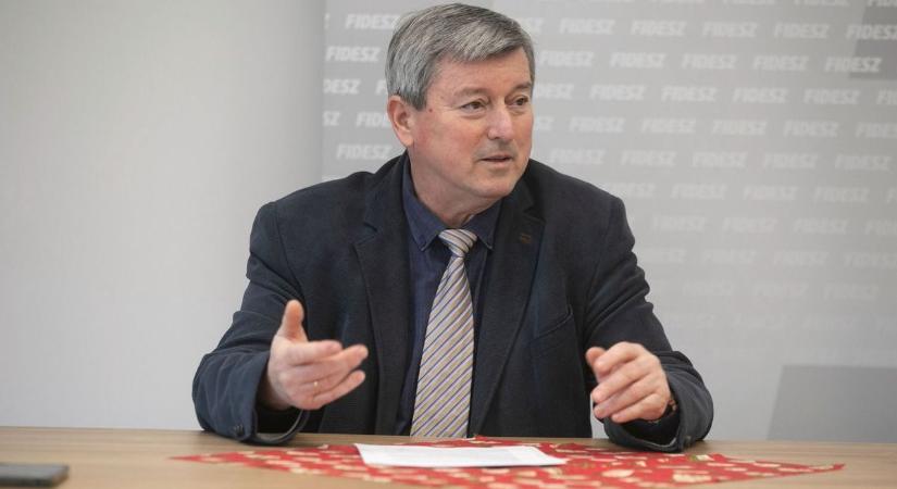 Pósán László: a fekete gazdaságot erősítené a béreket gyengítené a háromkulcsos adó
