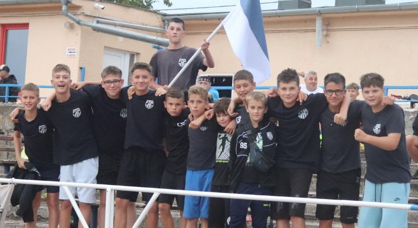 Elrajtol a vármegye kettő