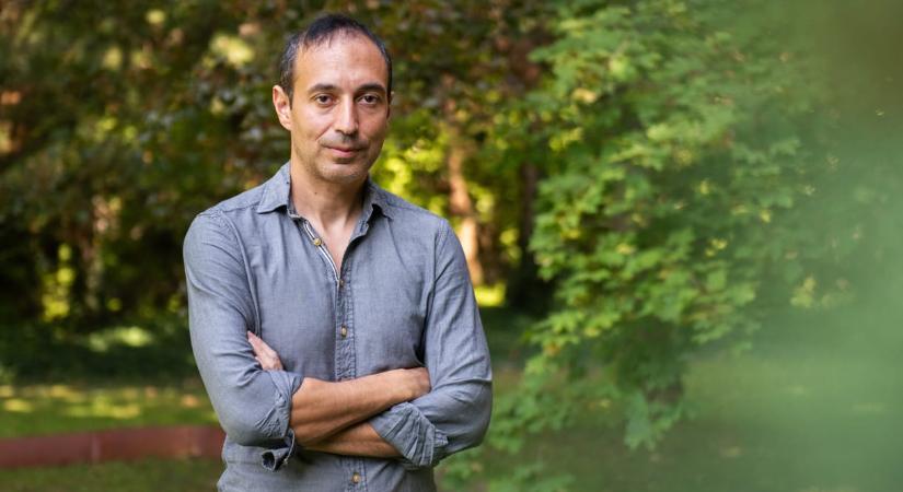 Róna Dániel: Lehet Tisza-kétharmad, de azt is el tudom képzelni, hogy a Fidesz nyer – Fülke