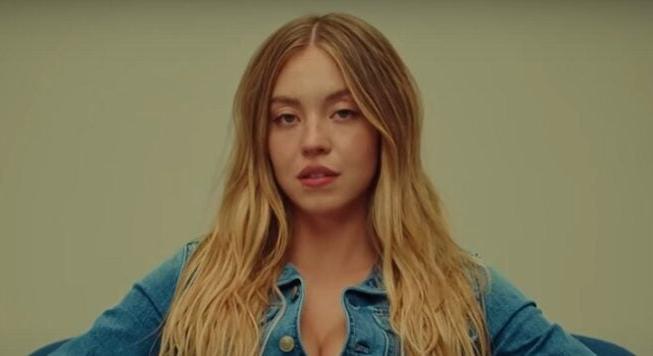 Sydney Sweeney hárította a botrányos farmerreklámról szóló kérdést, röviden ennyit válaszolt