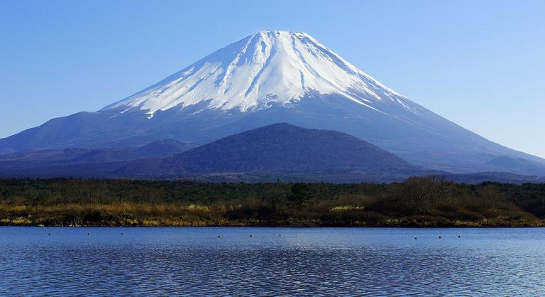 Emberfeletti tettet hajtott végre egy 102 éves japán férfi a Fudzsin