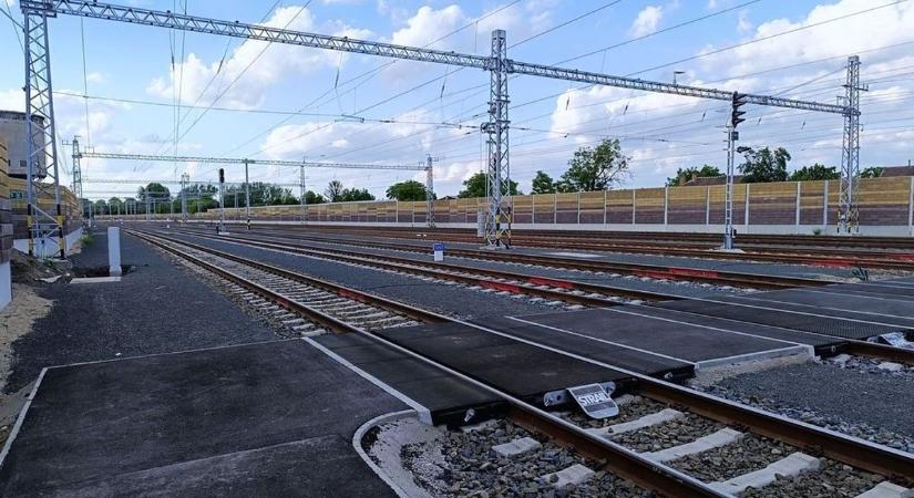 Fontos döntéseket hozott Lázár János a Budapest–Belgrád-vasútvonal kapcsán, az átadás időpontját is elárulta