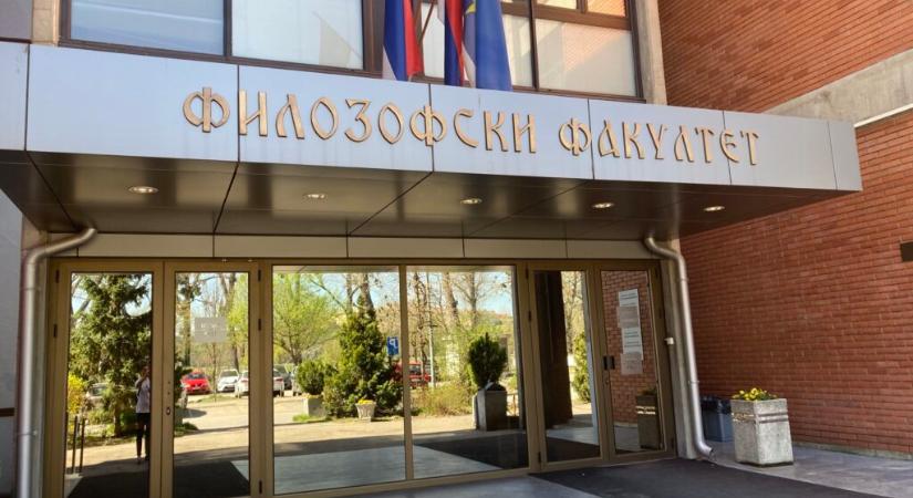 A hétvégén elhagyhatja a rendőrség a Bölcsészettudományi Kar épületét