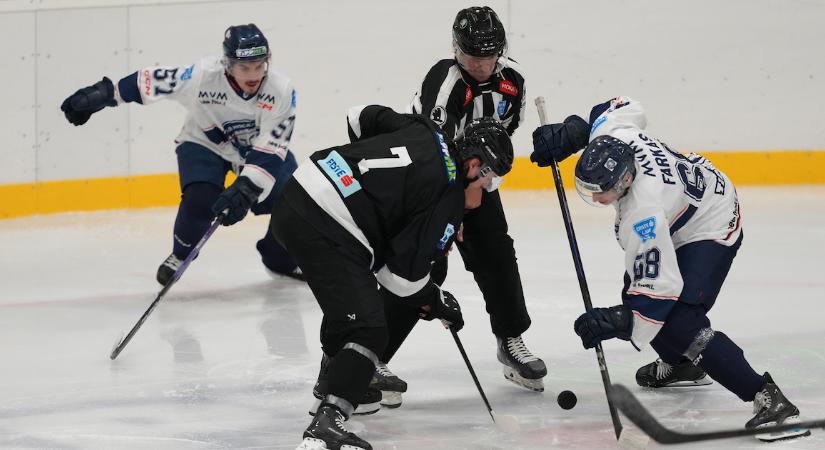 Hoki felkészülés: jó meccset játszott, de kikapott a DEAC