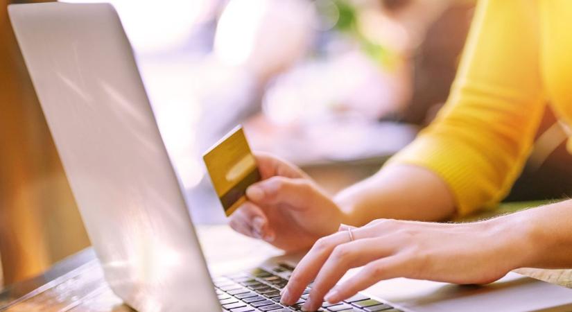 Letesztelték a webáruházakat: lesújtó eredmény született, mutatjuk a pozitív kakukktojást