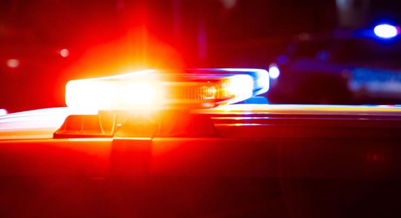 Pakoló kocsinak ütköztek Győrben, keresik a felelőst