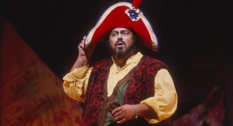 Fény derült Pavarotti titkos szokására, ami minden fellépését legendássá tette