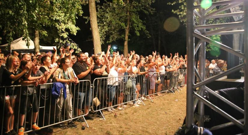 Edda és Mobilmánia koncert lesz a városban! Itt vannak a részletek