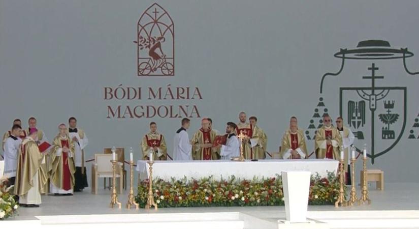 Történelmi bejelentés: Veszprémben kihirdették Bódi Mária Magdolna boldoggá avatását