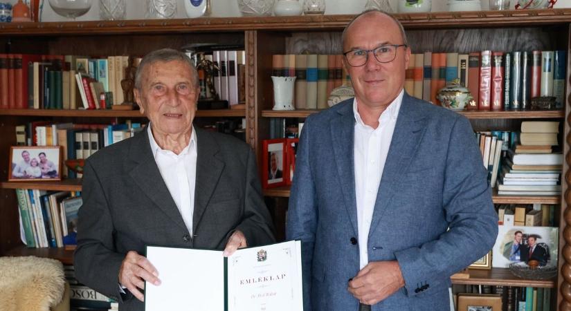A Pannon Egyetem 90 éves egykori rektorát köszöntötték
