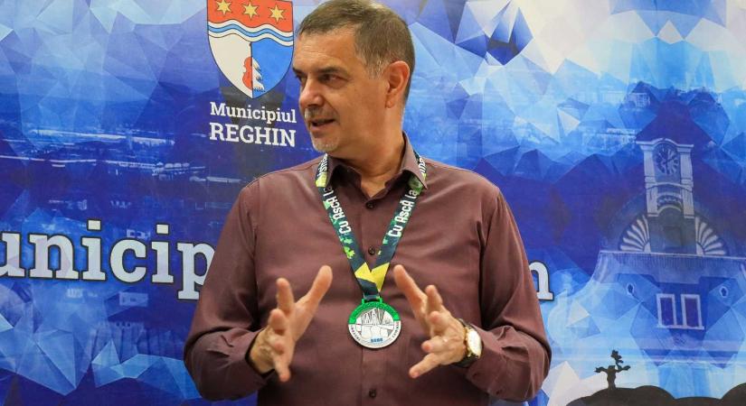 Kiáll Márk Endre mellett a Maros Megyei RMDSZ