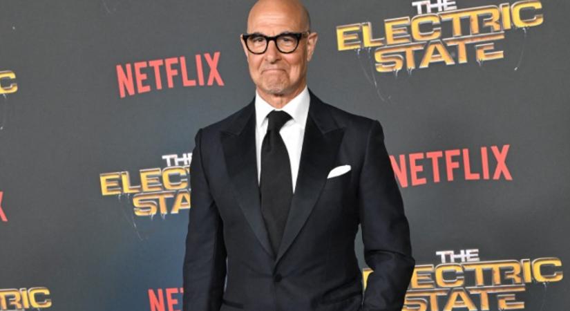 Nyitott polcokkal praktikusan? Stanley Tucci konyhai galériája