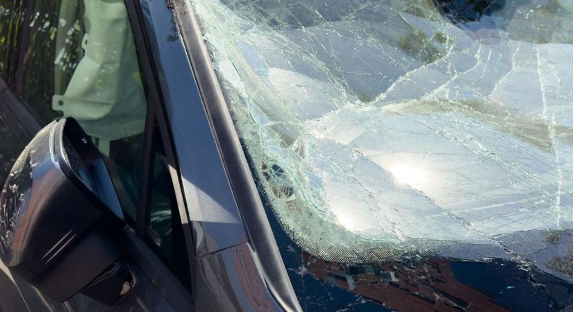 Drámai baleset az M43-ason: négyen megsérültek egy ember életéért még küzdenek