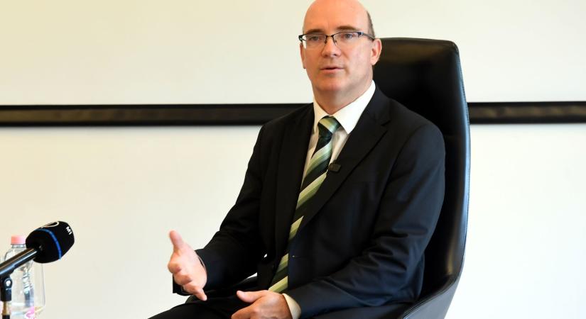 Maruzsa Zoltán Munkácson: a magyar tanítási nyelvű iskola magyar szemmel, magyar hagyományok alapján oktat és nevel