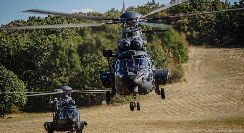 Katonai helikopterek lepték el a Mátrát, szinte olyan, mintha egy akciófilm jelentet látnák! videó