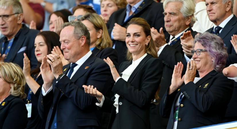 Mi történik? Katalin hercegnét már megint más hajszínnel látták