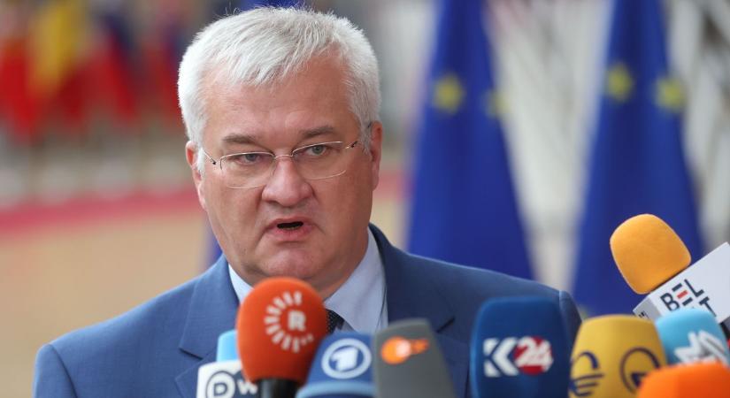 Az ukrán külügyminiszter üzent Szijjártó Péternek